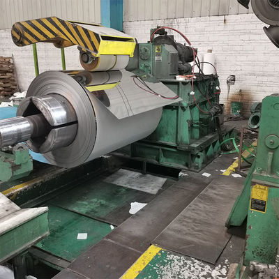 1000mm 1219mm لفائف الفولاذ المقاوم للصدأ المدرفلة على البارد عالية الجودة لتغليف الصادرات المهنية